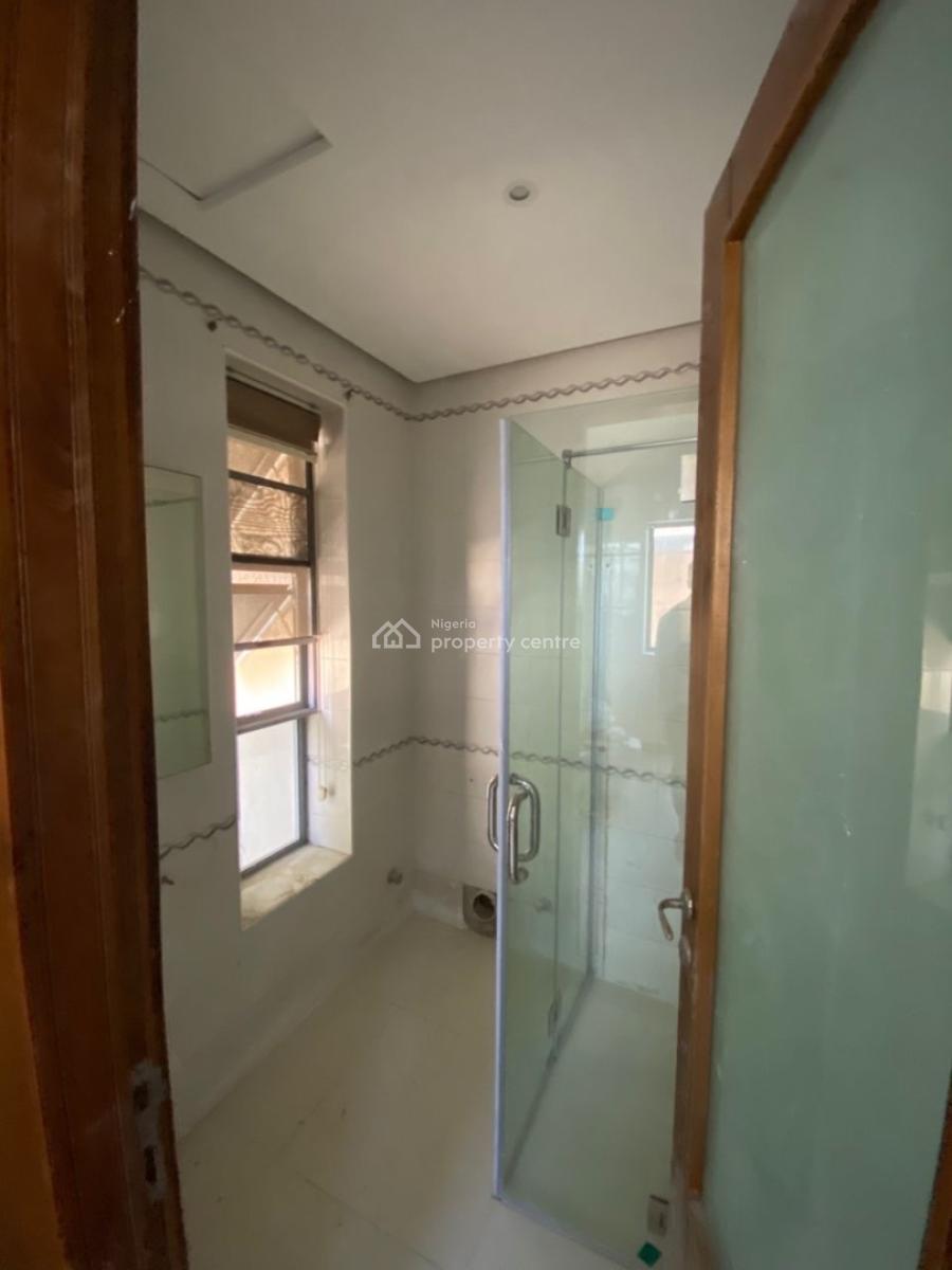 4bedroom Townhouse with Spacious Bq., Phase 1, Lekki, Lagos, Terraced Duplex for Rent