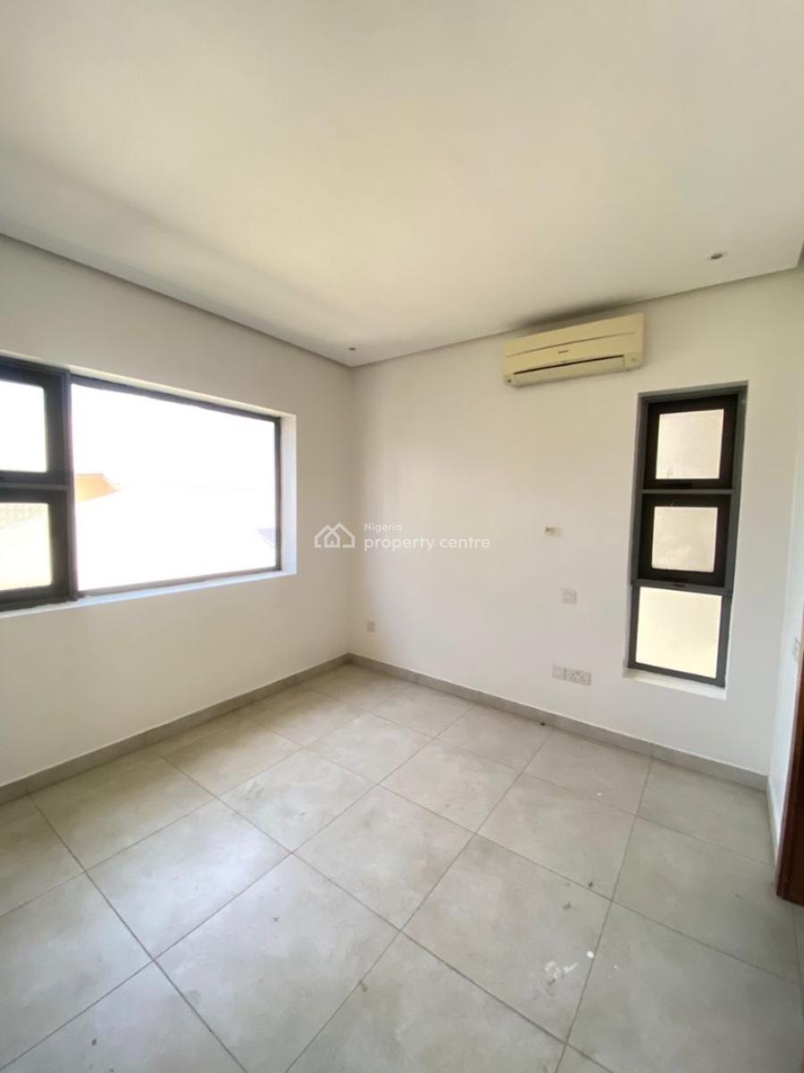4bedroom Townhouse with Spacious Bq., Phase 1, Lekki, Lagos, Terraced Duplex for Rent
