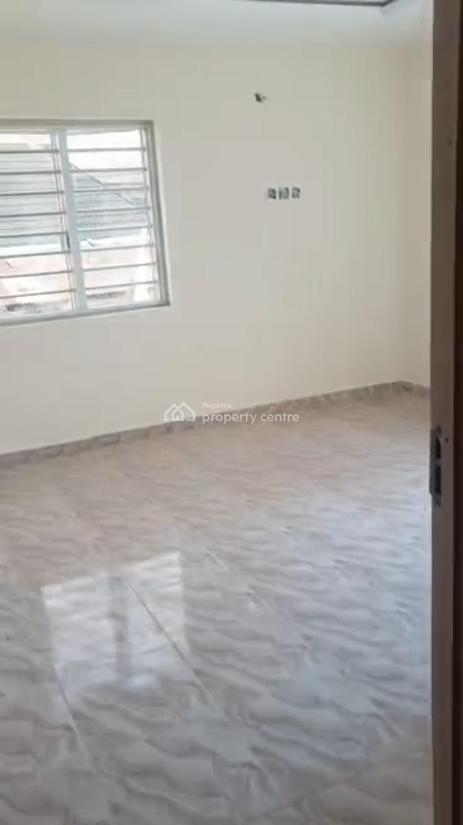 Executive 3bedroom Apartment, Ajoke Estate, New Oko Oba Lagos, New Oko-oba, Agege, Lagos, Flat / Apartment for Rent