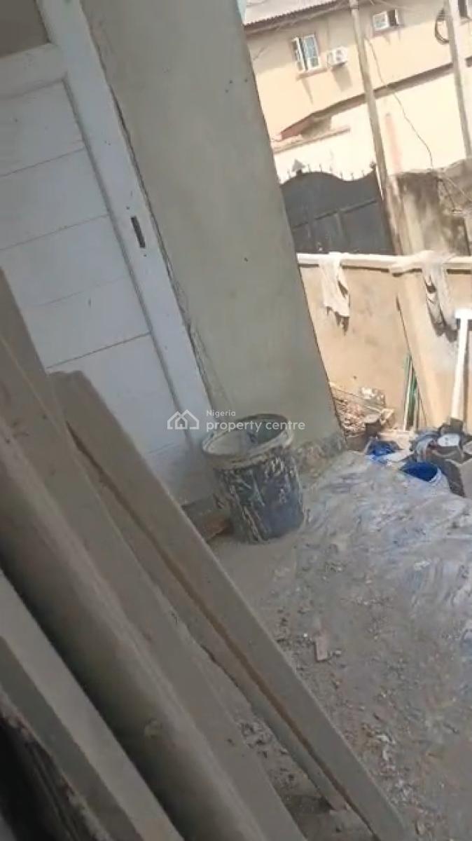 Executive 3bedroom Apartment, Ajoke Estate, New Oko Oba Lagos, New Oko-oba, Agege, Lagos, Flat / Apartment for Rent