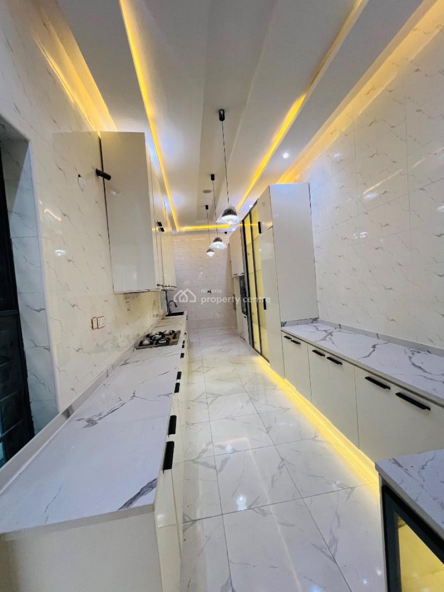 6 Bedroom & Bq Fully Detached, Ikota, Lekki, Lagos, Detached Duplex for Sale