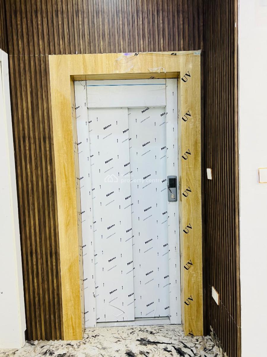 6 Bedroom & Bq Fully Detached, Ikota, Lekki, Lagos, Detached Duplex for Sale