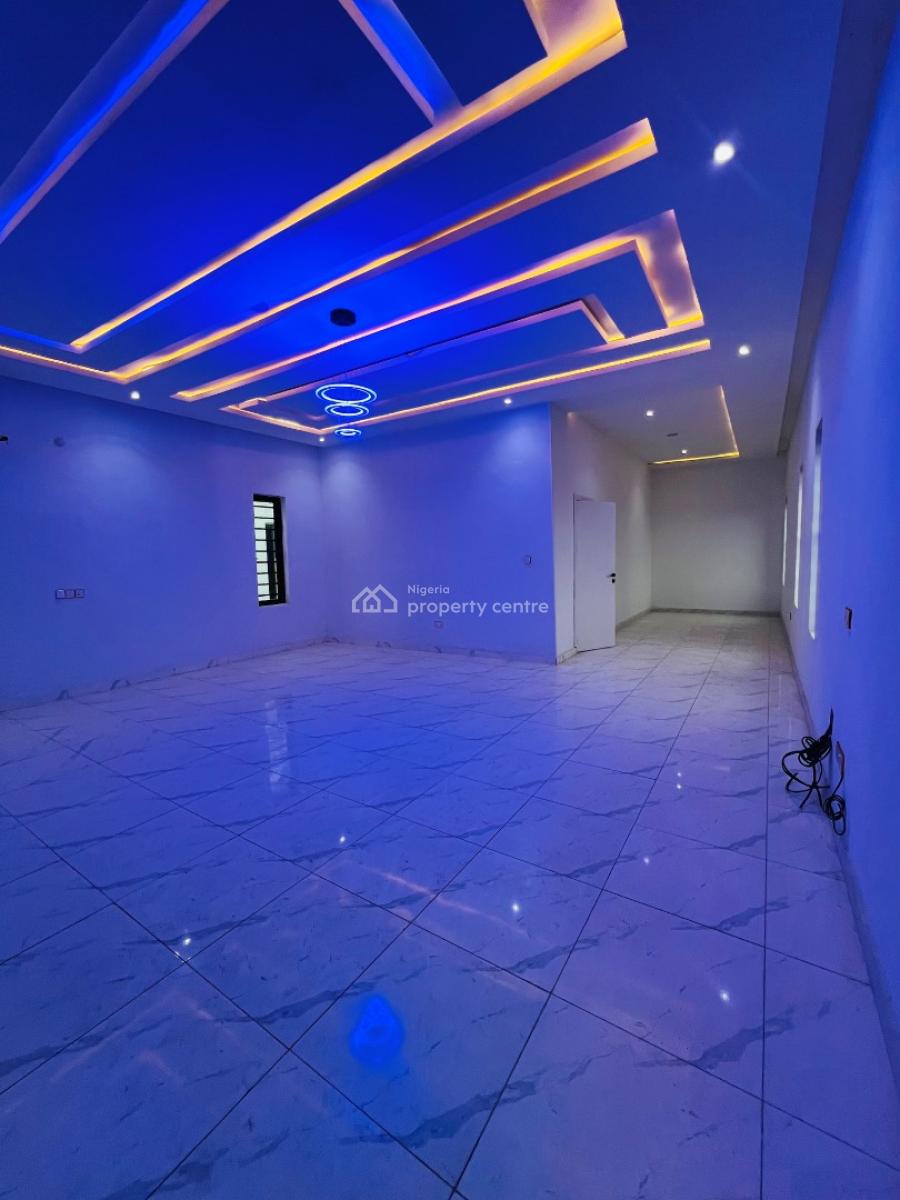 6 Bedroom & Bq Fully Detached, Ikota, Lekki, Lagos, Detached Duplex for Sale