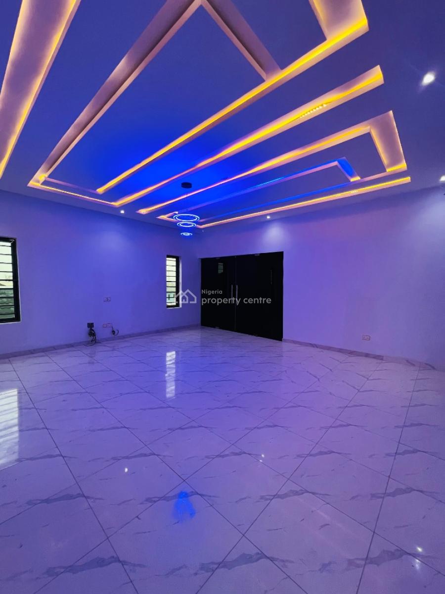 6 Bedroom & Bq Fully Detached, Ikota, Lekki, Lagos, Detached Duplex for Sale