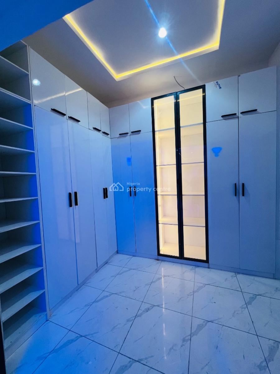 6 Bedroom & Bq Fully Detached, Ikota, Lekki, Lagos, Detached Duplex for Sale