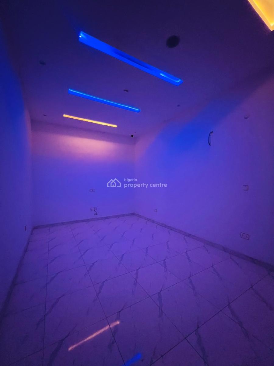 6 Bedroom & Bq Fully Detached, Ikota, Lekki, Lagos, Detached Duplex for Sale