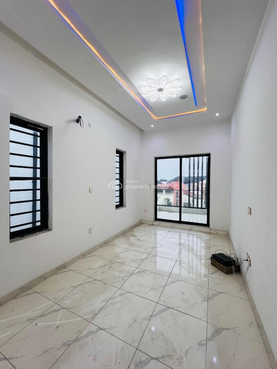 6 Bedroom & Bq Fully Detached, Ikota, Lekki, Lagos, Detached Duplex for Sale