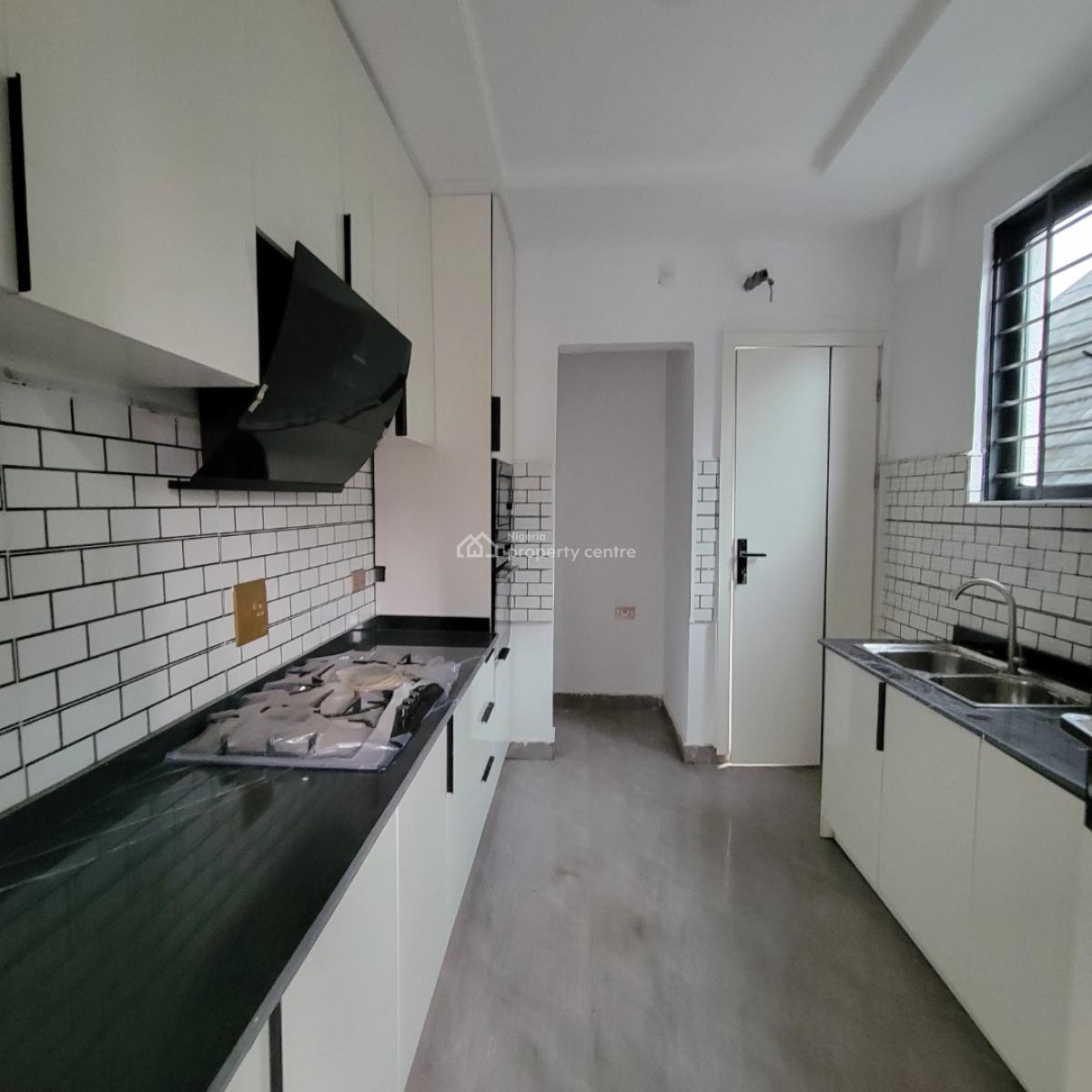 Luxurious 2bedroom Apartment Within a Serene Environ, Has a Pool and an Elevator, Ikate, Lekki, Lagos, Flat / Apartment for Sale