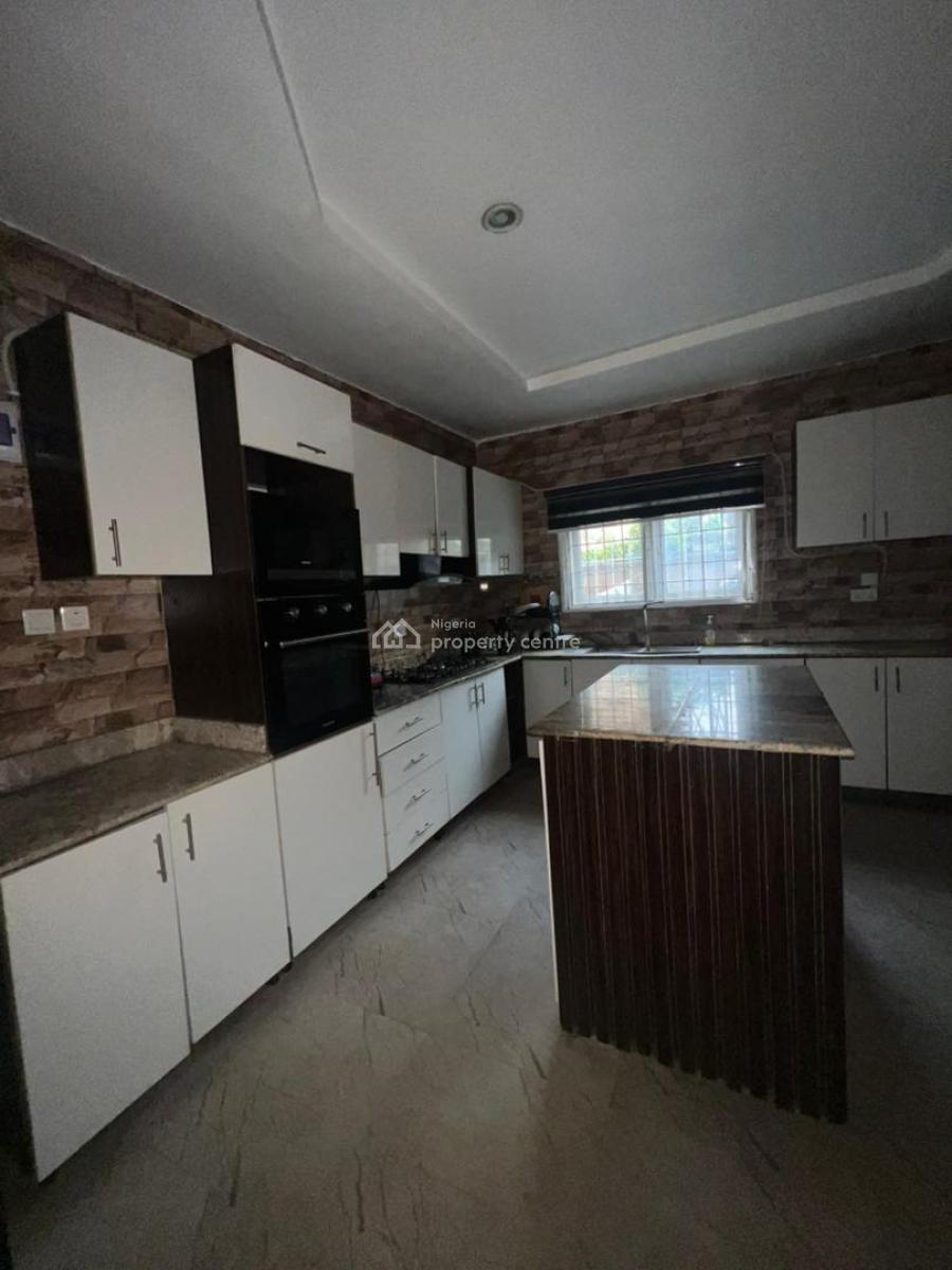 a Furnished 4 Bedroom Terraced Duplex in a Fully Developed Neighborhood, Wuye, Abuja, House for Sale