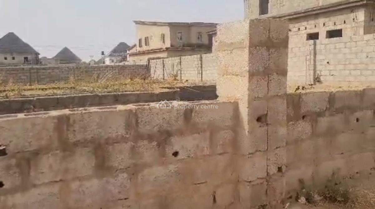 Luxury 5 Bedroom Detached Duplex with Penthouse & Bq, Lugbe District, Abuja, Residential Land for Sale