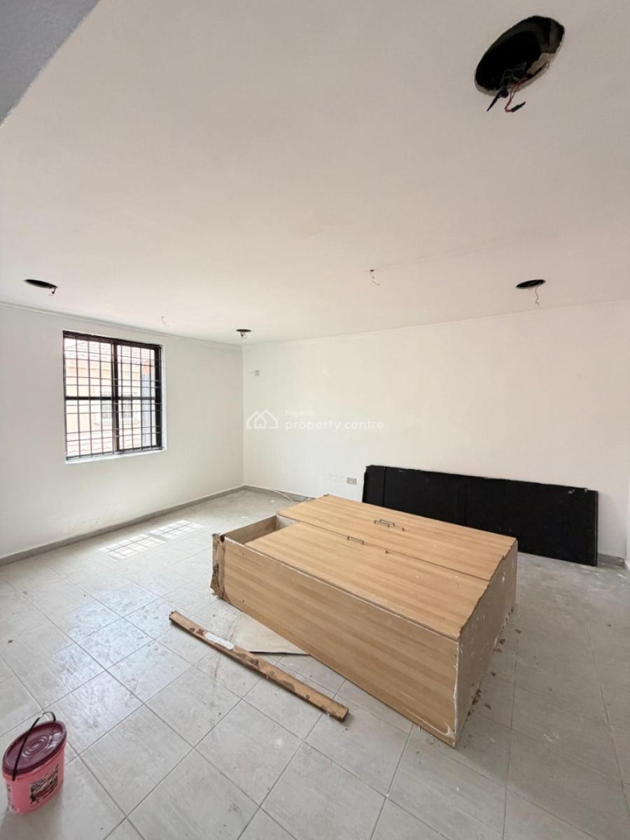 Well Mainted 4 Bedroom Semi Detached Duplex with Bq-, Lekki Phase 1, Lekki, Lagos, Semi-detached Duplex for Sale