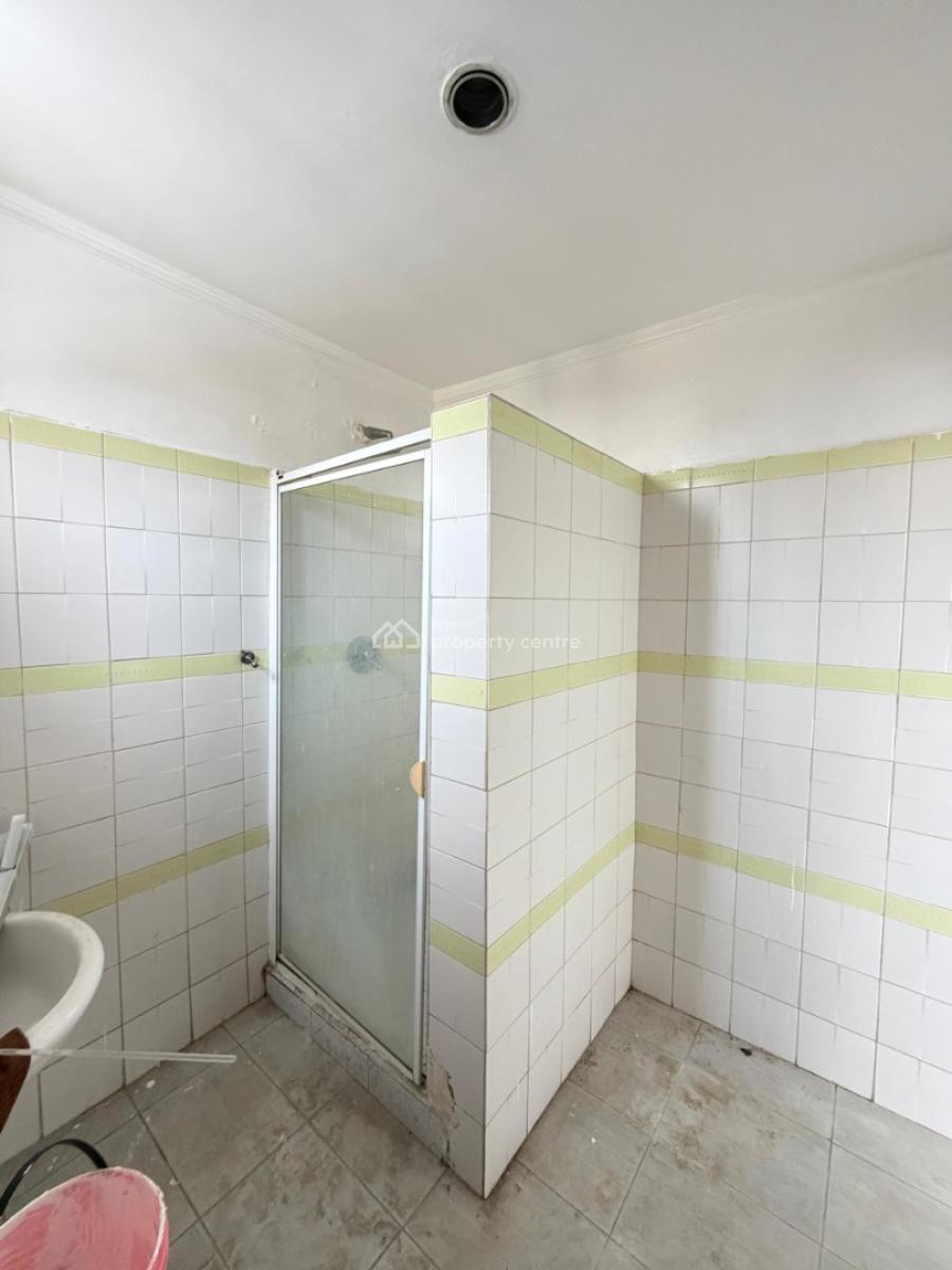 Well Mainted 4 Bedroom Semi Detached Duplex with Bq-, Lekki Phase 1, Lekki, Lagos, Semi-detached Duplex for Sale