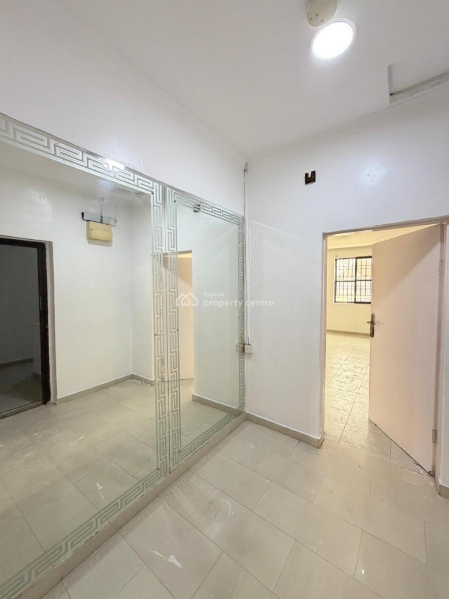 Well Mainted 4 Bedroom Semi Detached Duplex with Bq-, Lekki Phase 1, Lekki, Lagos, Semi-detached Duplex for Sale