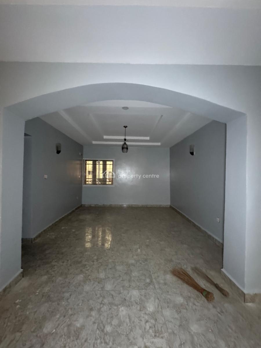 Massive 3 Bedroom Flat at Jahi District, Abuja, Jahi, Abuja, Flat / Apartment for Rent