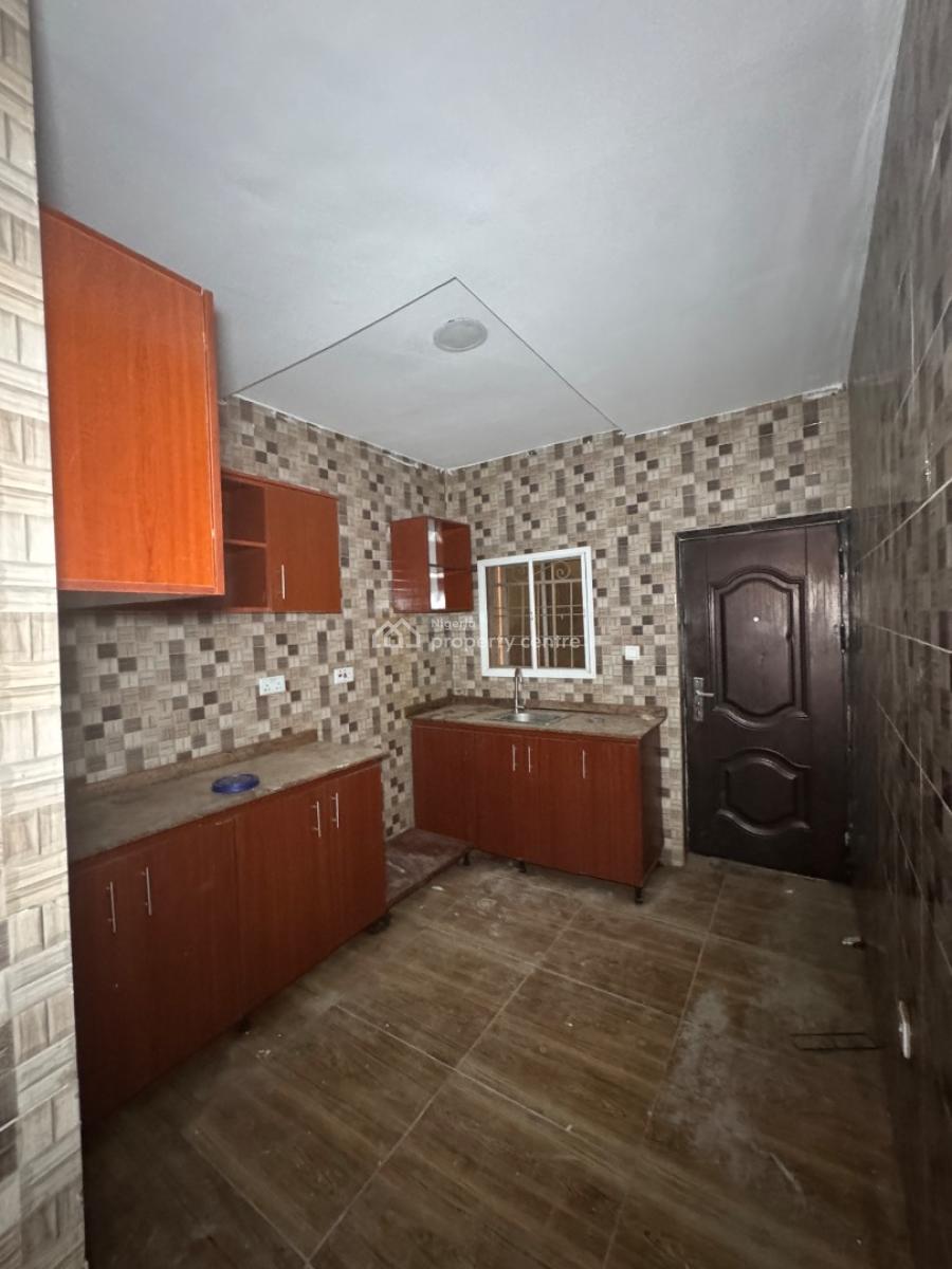 Massive 3 Bedroom Flat at Jahi District, Abuja, Jahi, Abuja, Flat / Apartment for Rent