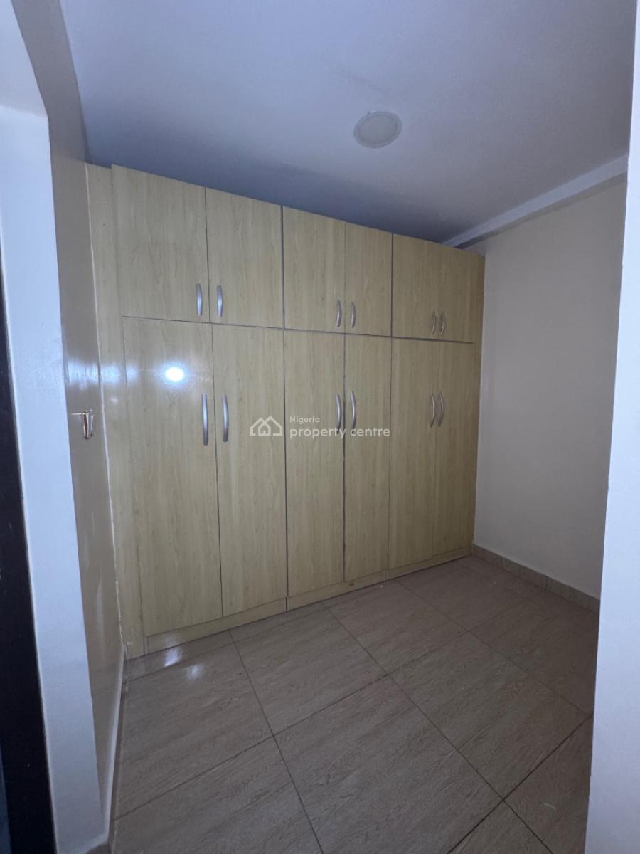Massive 3 Bedroom Flat at Jahi District, Abuja, Jahi, Abuja, Flat / Apartment for Rent