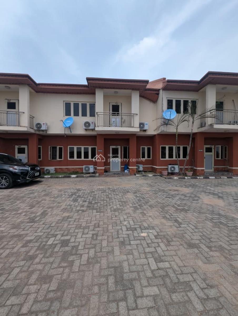 Distress 4 Bedroom Terraced Duplex +bq, Bode Thomas, Surulere, Lagos, Terraced Duplex for Sale