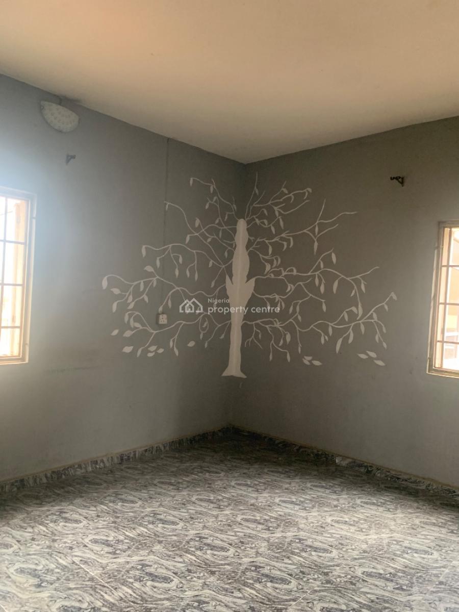 Spacious 3 Bedroom Flat, Omu Street, Ojodu Berger, Ojodu, Lagos, Flat / Apartment for Rent