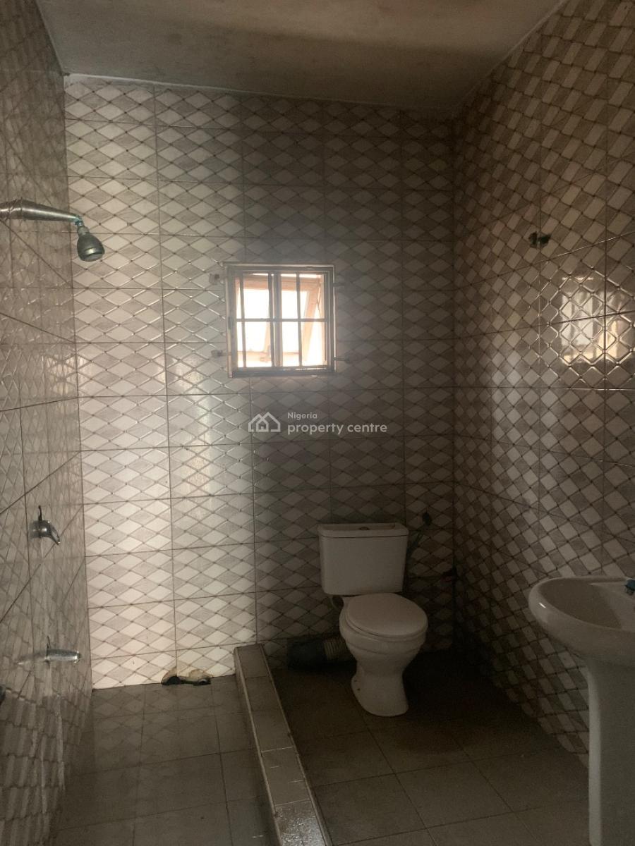 Spacious 3 Bedroom Flat, Omu Street, Ojodu Berger, Ojodu, Lagos, Flat / Apartment for Rent