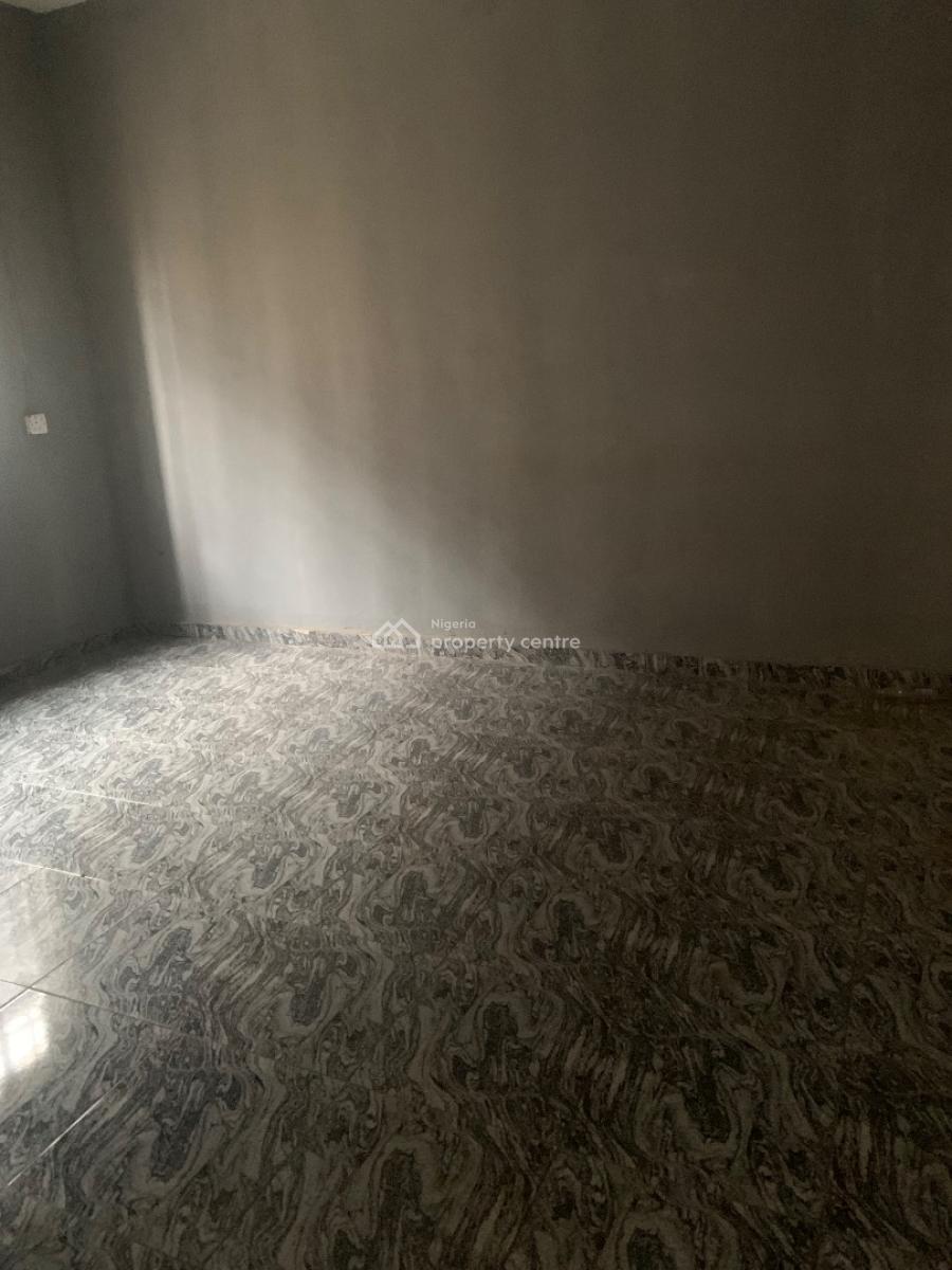 Spacious 3 Bedroom Flat, Omu Street, Ojodu Berger, Ojodu, Lagos, Flat / Apartment for Rent