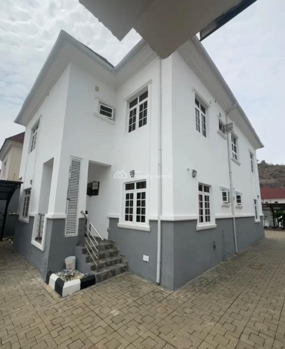 5 Bedroom Fully Detached Duplex in an Estate, Guzape District, Abuja, Detached Duplex for Sale