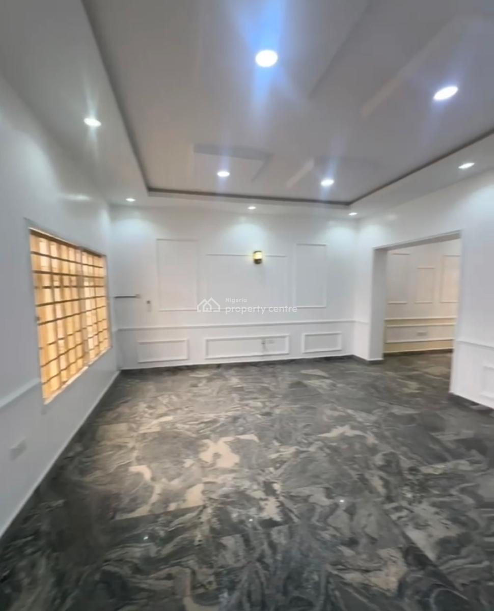 5 Bedroom Fully Detached Duplex in an Estate, Guzape District, Abuja, Detached Duplex for Sale