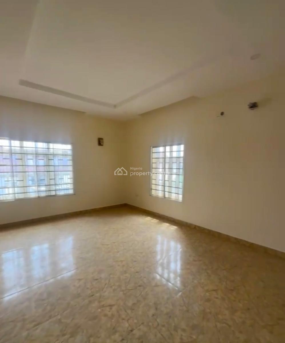 5 Bedroom Fully Detached Duplex in an Estate, Guzape District, Abuja, Detached Duplex for Sale