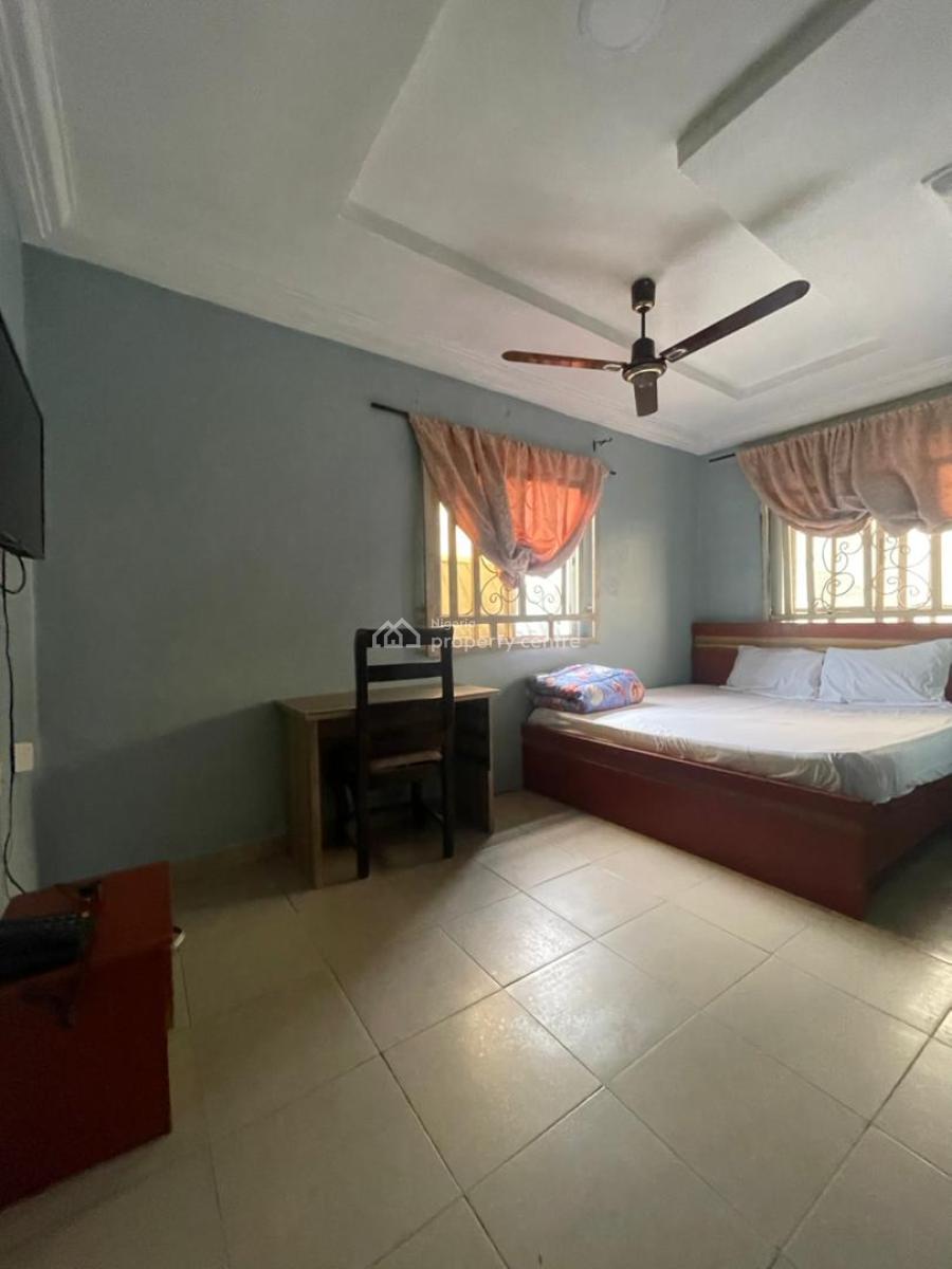 18 Rooms Hotel in a Serene Environment, Off Elimgbu Road, Elimbu, Port Harcourt, Rivers, Hotel / Guest House for Sale