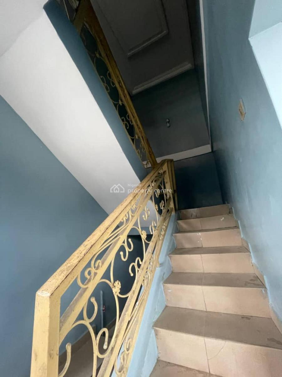 18 Rooms Hotel in a Serene Environment, Off Elimgbu Road, Elimbu, Port Harcourt, Rivers, Hotel / Guest House for Sale