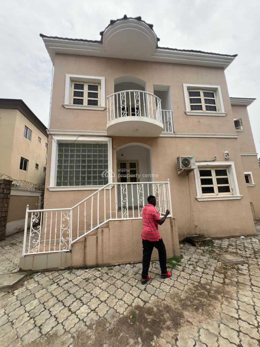a Well Maintained 3bedroom Apartment in a Serene Neighborhood, Jabi, Abuja, Flat / Apartment for Rent