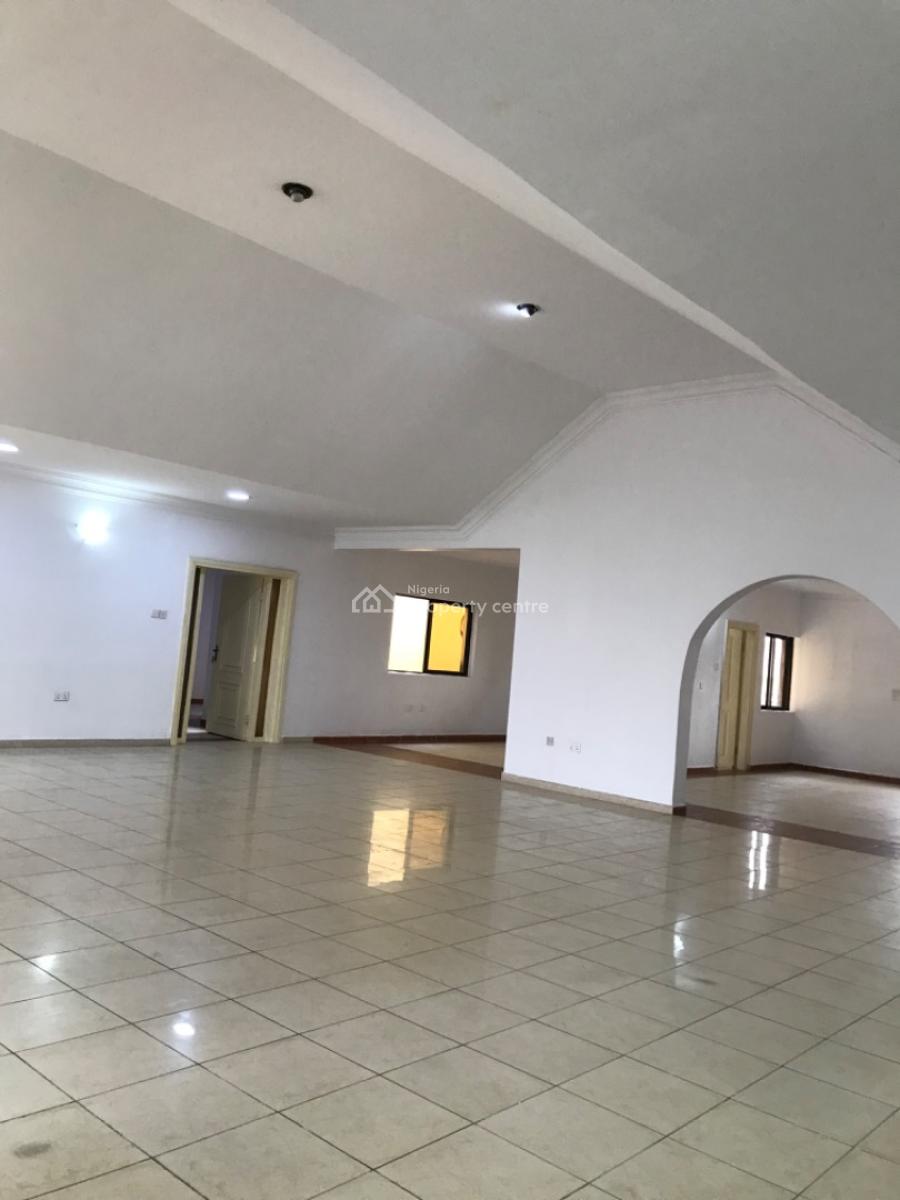 Very Standard and Massive 4 Bedroom Paint House @lekki Phase 1, Lekki Phase 1, Lekki, Lagos, Flat / Apartment for Rent