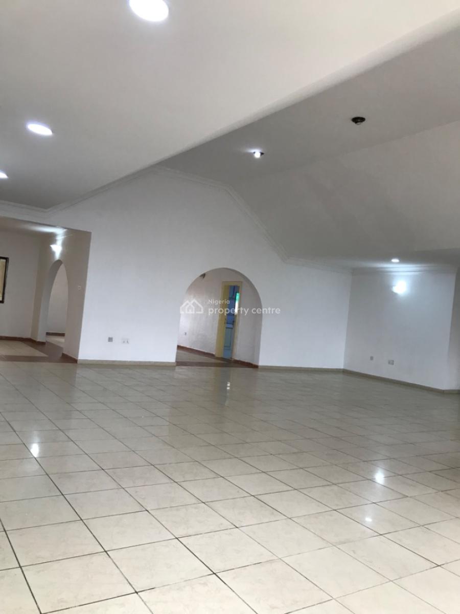 Very Standard and Massive 4 Bedroom Paint House @lekki Phase 1, Lekki Phase 1, Lekki, Lagos, Flat / Apartment for Rent