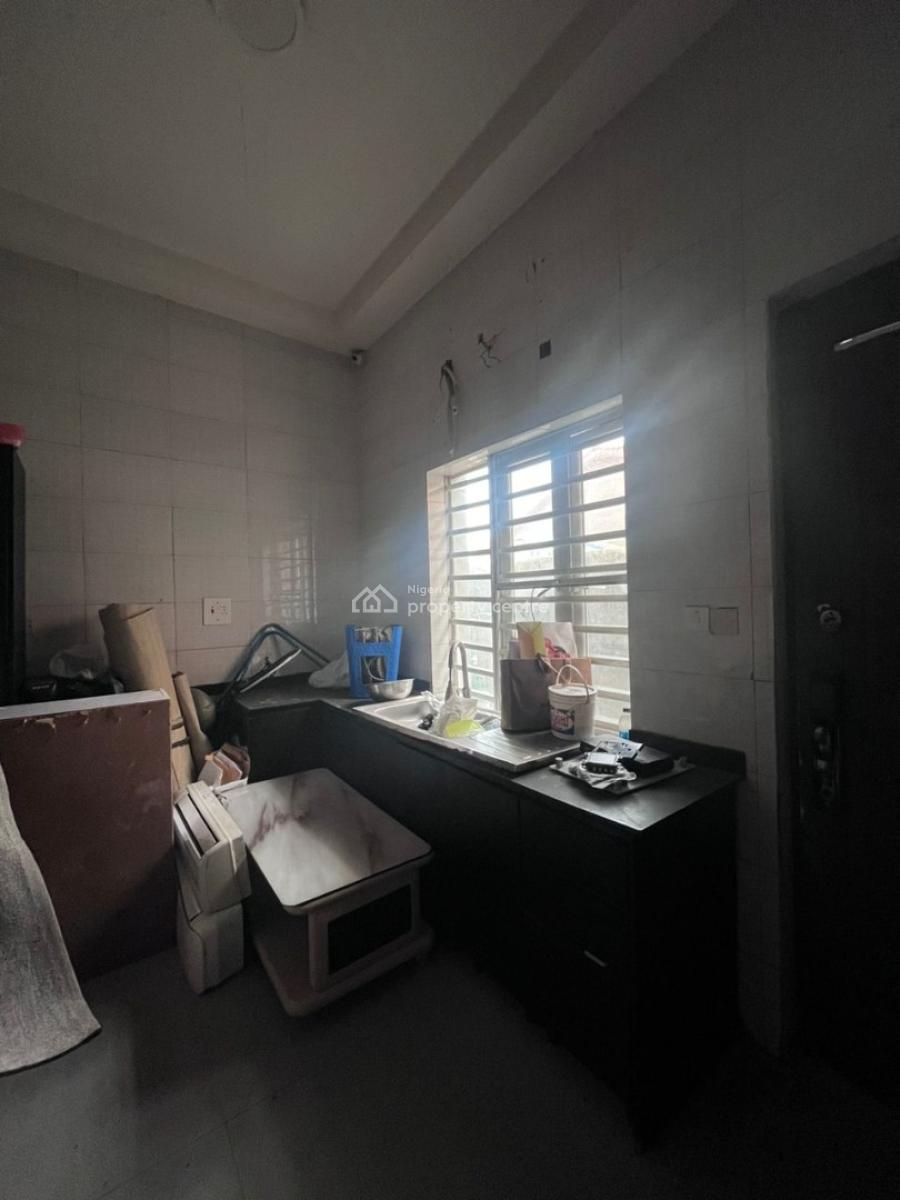 4-bedroom Semi-detached Duplex with Bq, Osapa, Lekki, Lagos, Semi-detached Duplex for Rent