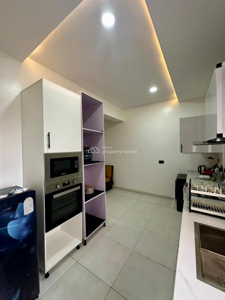 Beautifully Furnished 2-bedroom Apartment with Swimming Pool, Lekki Phase 1, Lekki, Lagos, Flat / Apartment Short Let