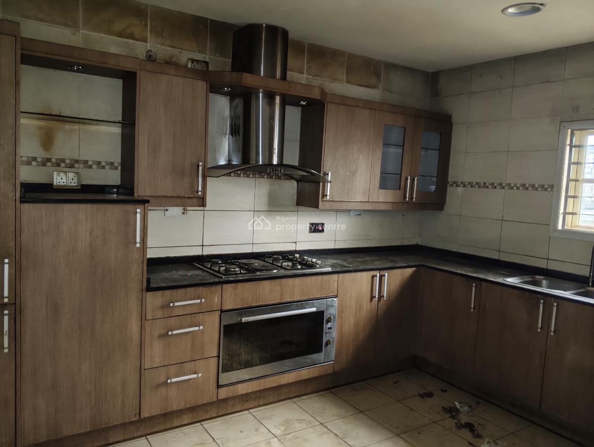 Spacious Four Bedrooms Terraced Duplex with Bq, Durumi, Abuja, Terraced Duplex for Rent