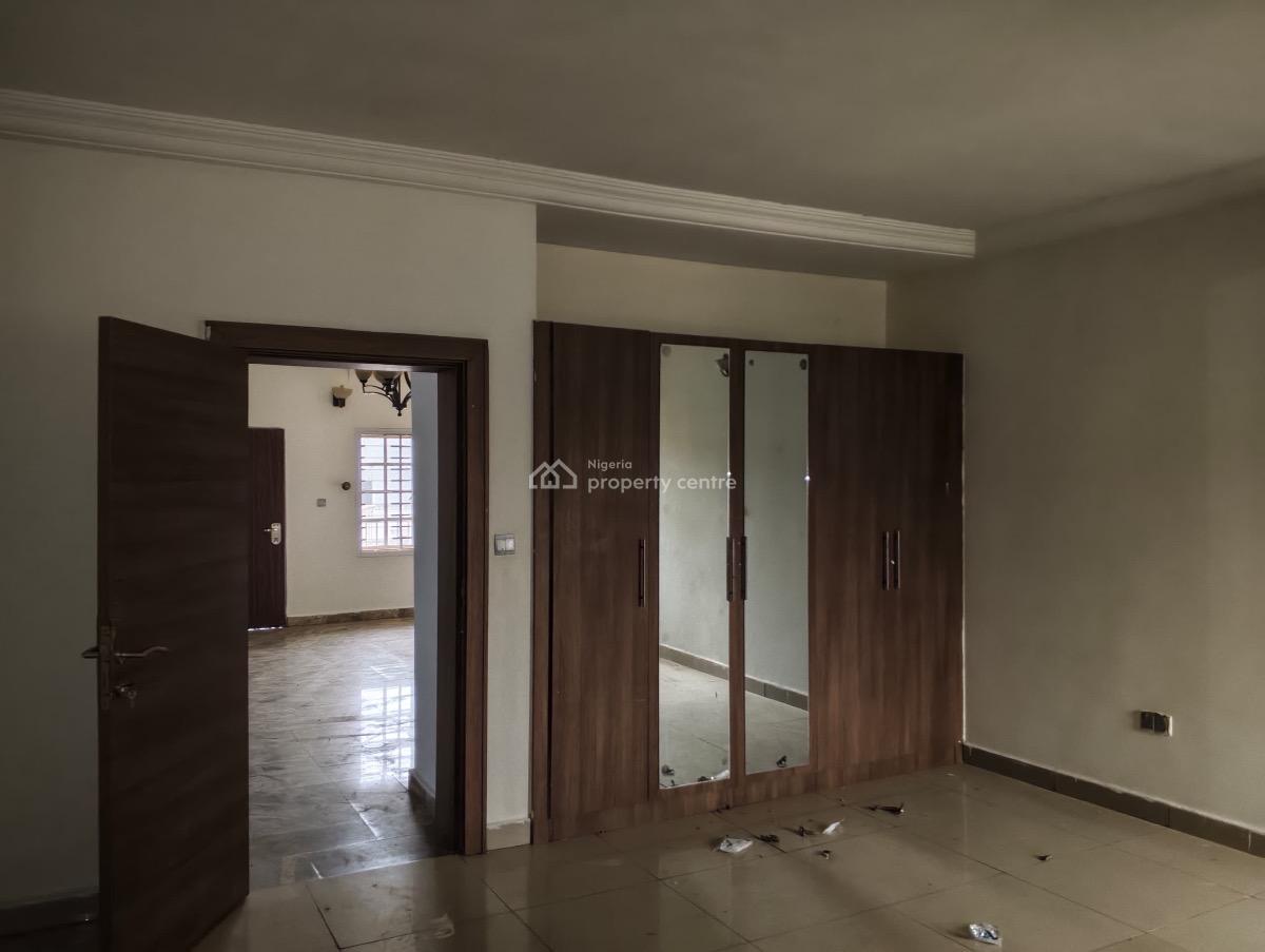 Spacious Four Bedrooms Terraced Duplex with Bq, Durumi, Abuja, Terraced Duplex for Rent