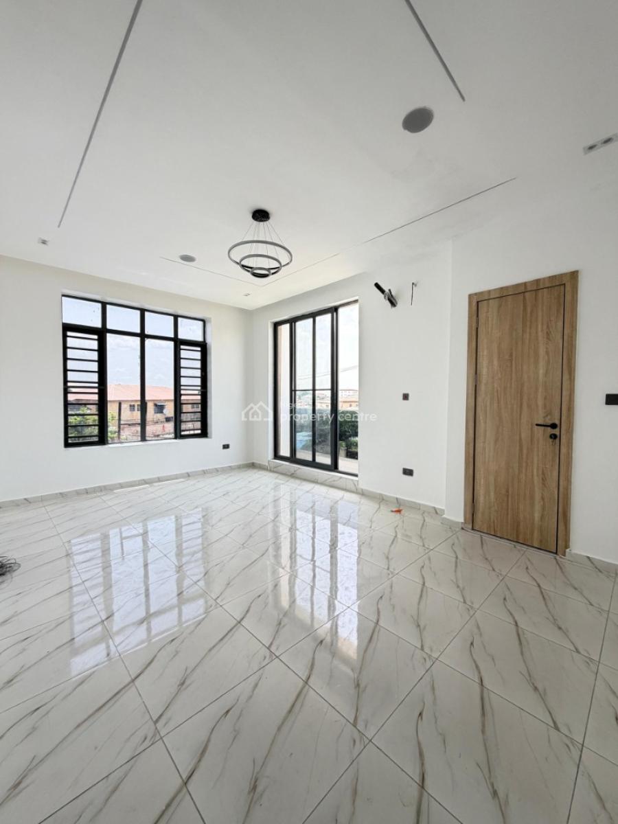 an Elegant 2 Bedroom Apartment with Pool-, New Road, Lekki, Lagos, Block of Flats for Sale