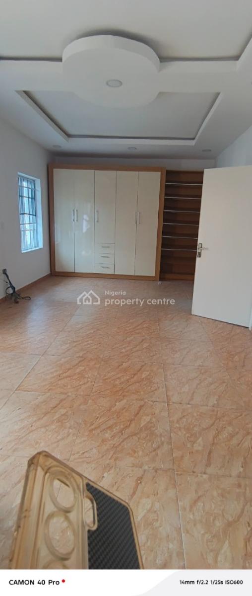 Well Maintain 4 Bedroom Self Compound Terraced Duplex, Osapa London, Lekki, Lagos, House for Rent