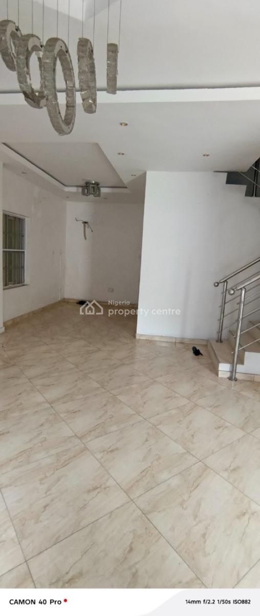 Well Maintain 4 Bedroom Self Compound Terraced Duplex, Osapa London, Lekki, Lagos, House for Rent