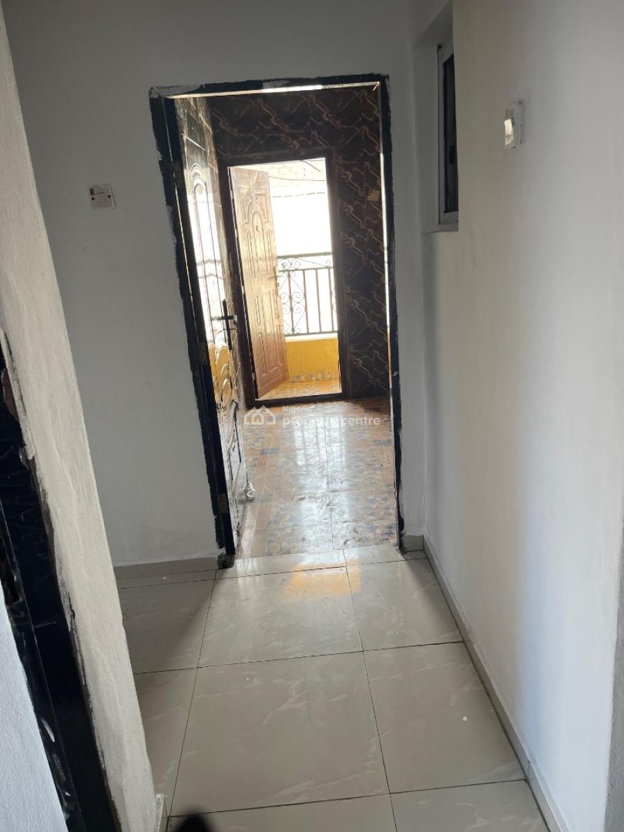 Available 2 Bedroom, Ogombo, Ajah, Lagos, Flat / Apartment for Rent