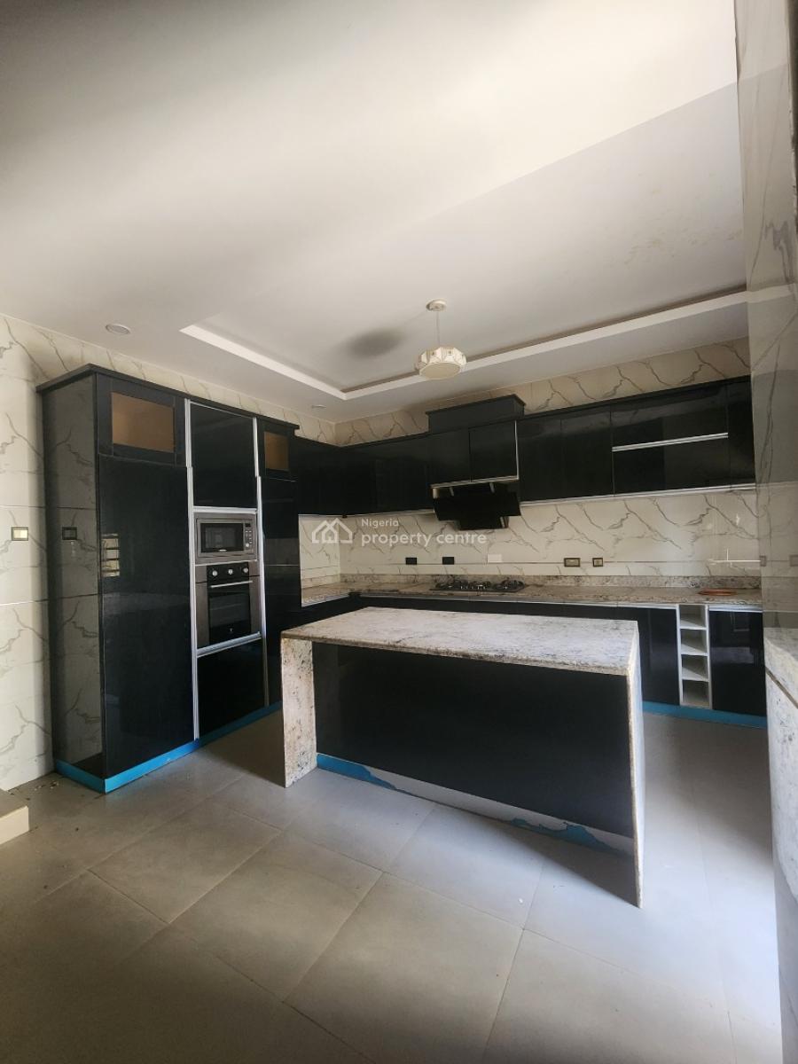 Spacious 4 Bedrooms Terraced Duplex in a Fine Location, Naf Valley Estate, Asokoro District, Abuja, Terraced Duplex for Sale