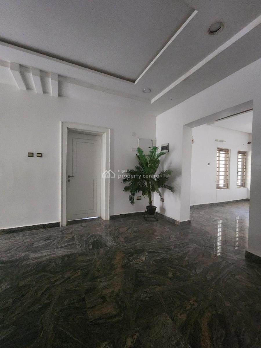 Spacious 4 Bedrooms Terraced Duplex in a Fine Location, Naf Valley Estate, Asokoro District, Abuja, Terraced Duplex for Sale