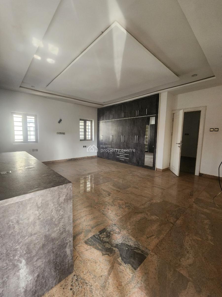 Spacious 4 Bedrooms Terraced Duplex in a Fine Location, Naf Valley Estate, Asokoro District, Abuja, Terraced Duplex for Sale