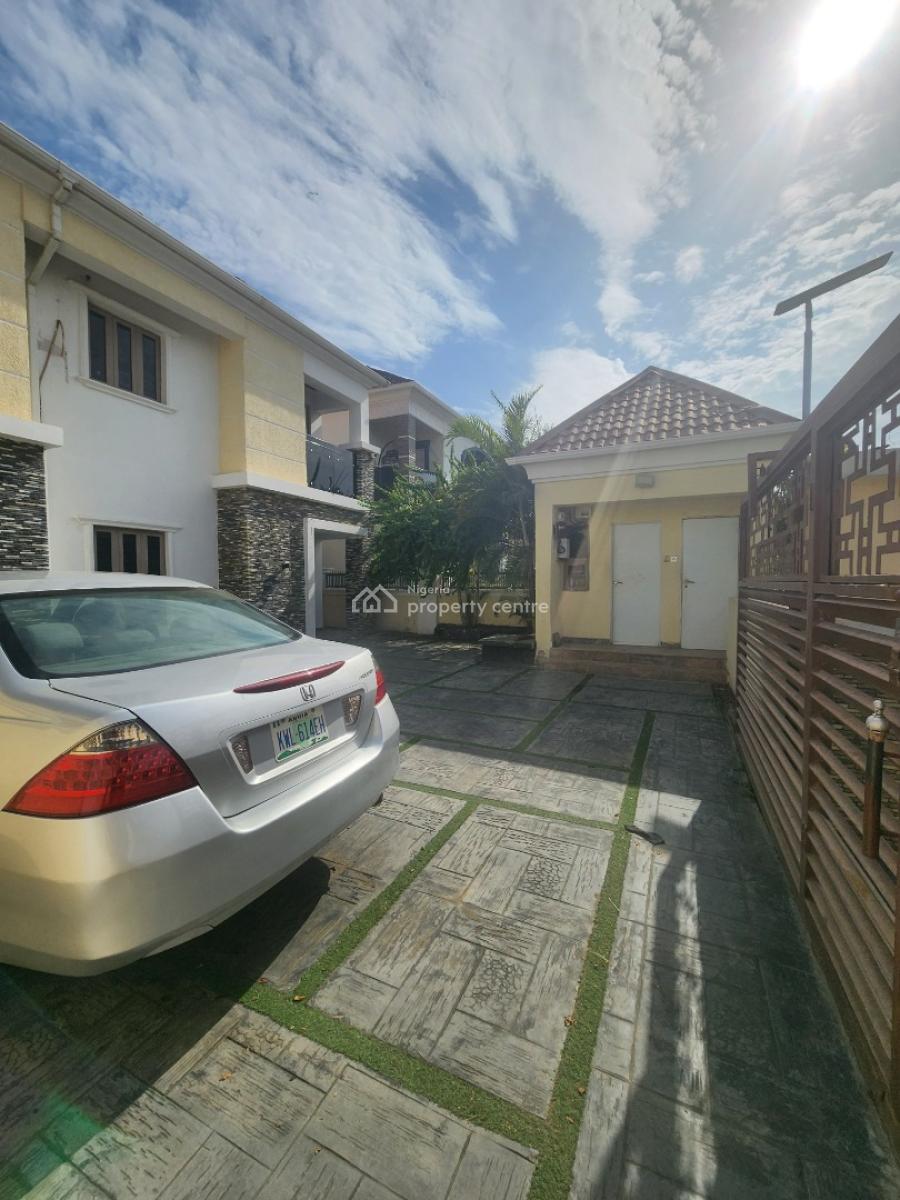 Spacious 4 Bedrooms Terraced Duplex in a Fine Location, Naf Valley Estate, Asokoro District, Abuja, Terraced Duplex for Sale