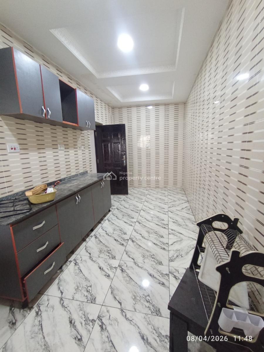 Two Bedrooms Flat Upstairs, Badore, Ajah, Lagos, Flat / Apartment for Rent