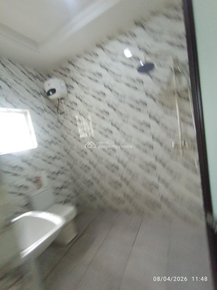 Two Bedrooms Flat Upstairs, Badore, Ajah, Lagos, Flat / Apartment for Rent