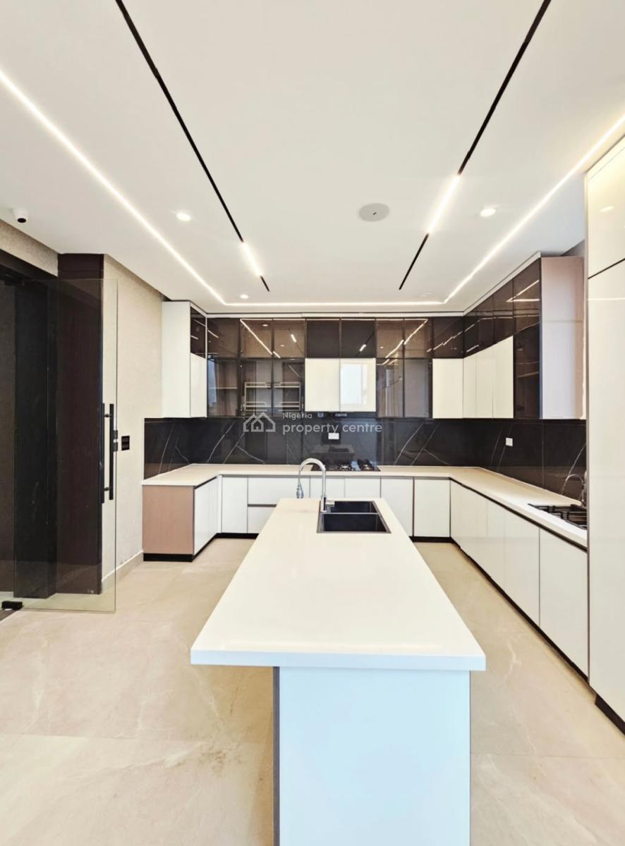 Magnificent 5 Bed Home with Pool, Bq and World Class Amenities, Lekki Phase 1, Lekki Lagos., Lekki, Lagos, Detached Duplex for Sale