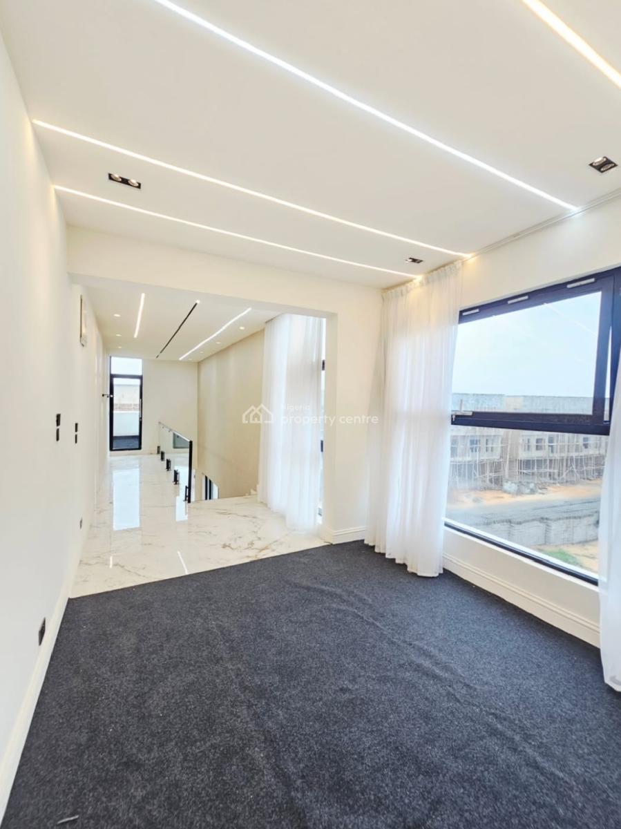 Magnificent 5 Bed Home with Pool, Bq and World Class Amenities, Lekki Phase 1, Lekki Lagos., Lekki, Lagos, Detached Duplex for Sale