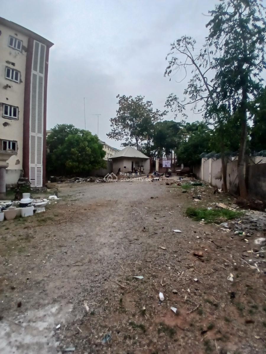 Old Commercial Bulding on Four Floors, Off Main Ibro Hotel, Zone 5, Wuse, Abuja, Hotel / Guest House for Sale