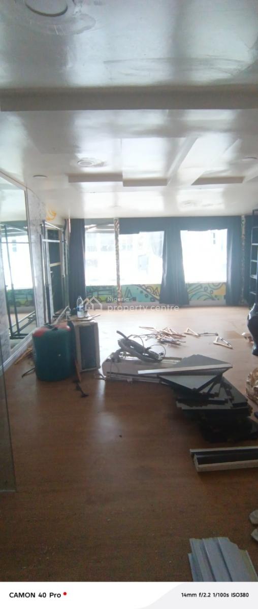 Big Shop Space in Lekki Phase 1, Facing Fola Osibo Road, Lekki Phase 1, Lekki, Lagos, Shop for Rent